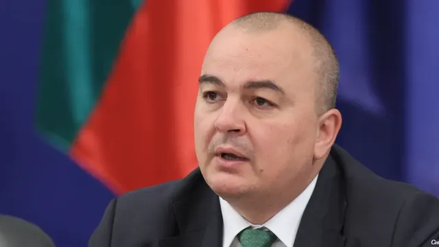 Земеделският министър: Не би трябвало да има сериозно поскъпване на хляба