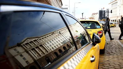 "Спаси София" отхвърля новото увеличение на такситата: "Столичани плащат"