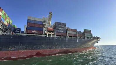 Руски удар по търговски кораб край Одеса, капитанът загина