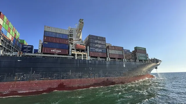 Руски удар по търговски кораб край Одеса, капитанът загина