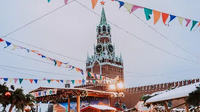 Две позиции, една България: Избори, популизъм и пуста Русия