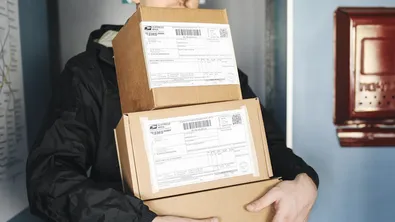 Поръчвате от Temu, Shein или AliExpress? Нова такса влиза в сила от ноември