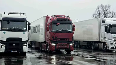 Засилен трафик по границата с Турция