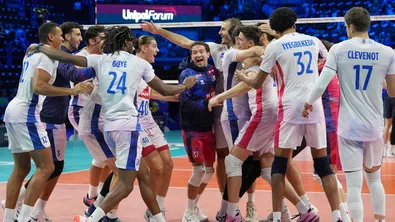 Франция сложи край на приказката на Финландия и ще играе за европейската титла