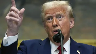 Белият дом не допусна CNN да пътува с Тръмп