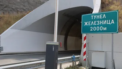 Край на ограничението в тунел "Железница": Движението към София е възстановено