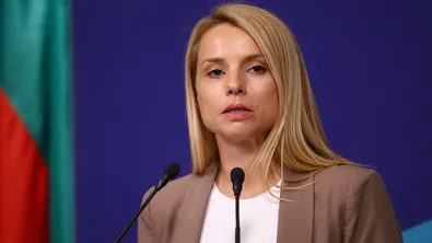 27 кандидатски двойки на президентските избори: Как ще гласуваме с машини на 25 октомври