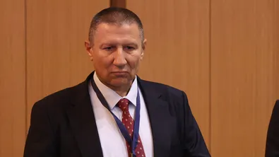 Войната Сарафов - Найденов: Кой какво реди в новия ВСС?