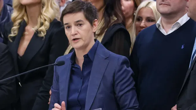 Коя е Ана Бърнабич - жената, която пое Сърбия след оставката на Вучич