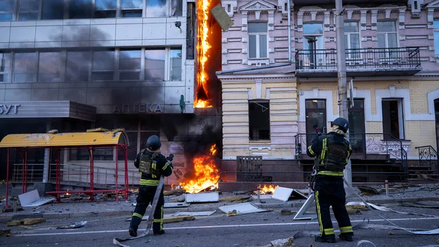 Мощни взривове разтърсиха Киев