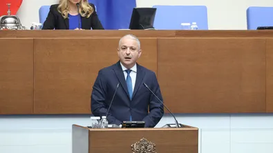 „Възраждане“ поиска оставката на министъра на културата заради ремонта на Паметника на Шипка