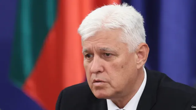 Министър Стоянов и саудитският министър на отбраната обсъдиха разширяване на военното сътрудничество