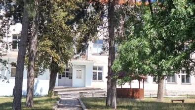 След първия звънец: Затвориха още едно училище в България