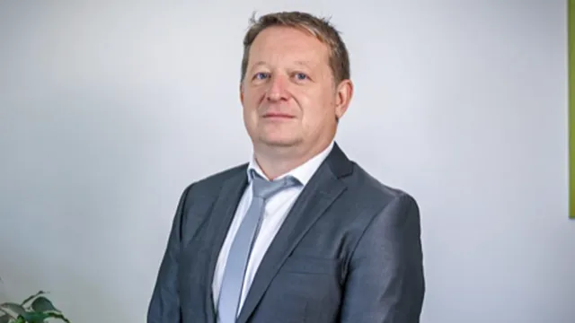 Терзиев с нова рокада: Ненов поема дигитализацията, Гойчев остава съветник