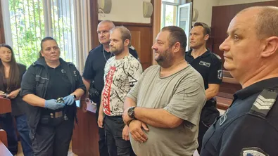 31 кг марихуана били скрити в седалките на кола: Съдът остави обвиняем в ареста