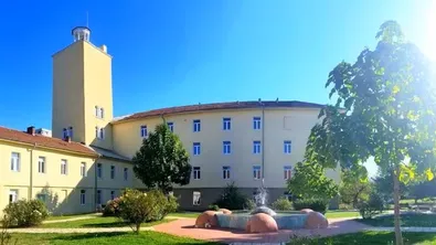 Двама ректори за един университет: ХТМУ се оказа в правен спор за ръководството