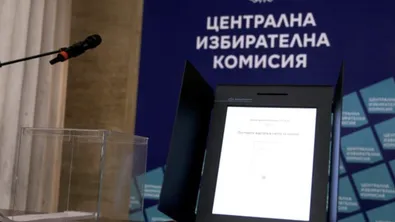 Запечатани ключове и полицейска охрана: Как ще пазят машините за вота