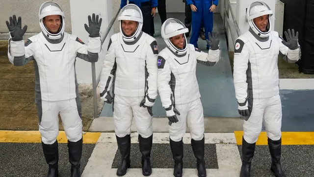 Нова експедиция в орбита: SpaceX изстреля учени от САЩ, Русия и Канада