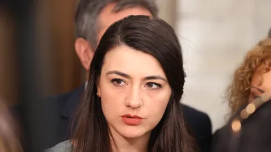 Прокуратурата не приема оправдателната присъда на Лена Бориславова за документи с неистински подписи
