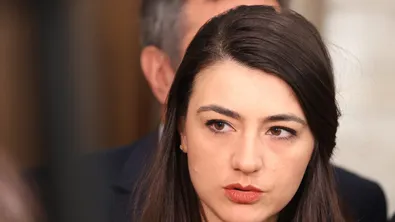 Прокуратурата не приема оправдателната присъда на Лена Бориславова за документи с неистински подписи