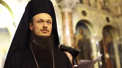 Архимандрит Дионисий няма да извършва богослужения, но не е отлъчен от Църквата