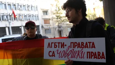 Протест пред турското посолство в София срещу арестите на ЛГБТ активисти и журналисти в Турция