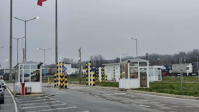 Засилен трафик към Турция: Камиони се трупат на "Капитан Андреево" и "Лесово"