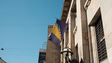 Босна и Херцеговина гласува днес на ключови общи избори