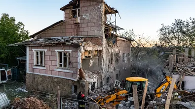 Петима загинали и три деца сред ранените при руските удари по Харков