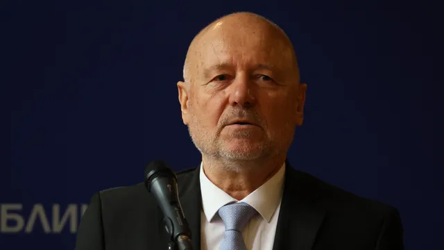 проф. Тодор Тагарев с остри критики към Илияна Йотова заради сигурността в Черно море