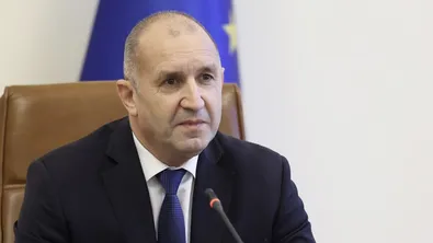 Радев: Войната вече разширява обхвата си, атакуват се цивилни кораби край България