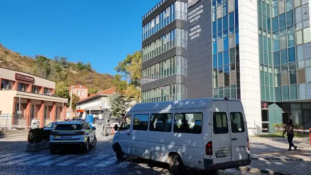 Цяла нощ е продължил разпитът на медици след акцията в болница „Св. Георги“ в Пловдив