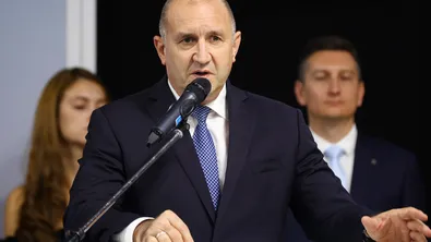 Румен Радев: Още не е ясно чии са дроновете, паднали върху кораби в българска акватория