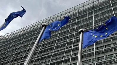 ЕК отпуска над 1,2 млрд. евро на Украйна за ракети и дронове