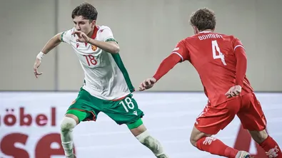 България падна с пет места в ранглистата на ФИФА