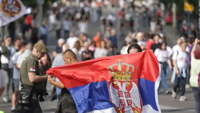 Евродепутат: Ситуацията в Сърбия днес е по-лоша, отколкото при Милошевич