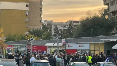 Жители на столичния квартал "Дружба" зоват кмета на помощ срещу презастрояването