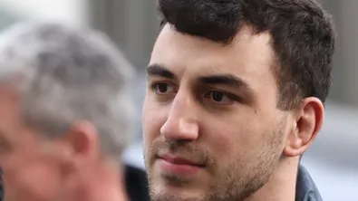 Олимпийският шампион Семен Новиков спира с борбата