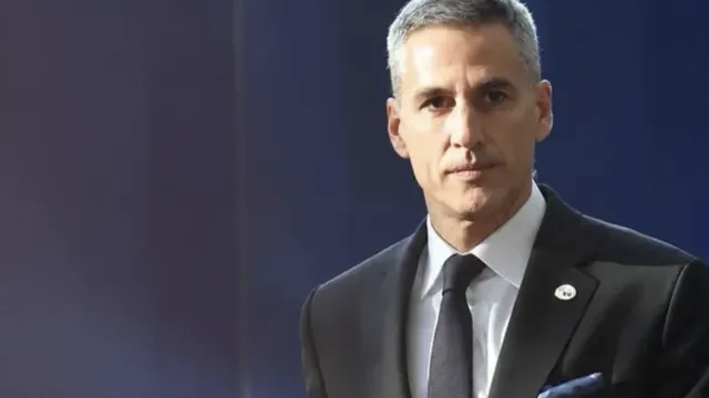 Гюров с критики към Йотова: Не виждаме президентска институция, а просто ехо