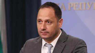 Петър Витанов за атакуваните кораби: Хипотезата е, че става дума за руски удари