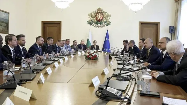 Радев се срещна с американски компании от технологичния и отбранителния сектор