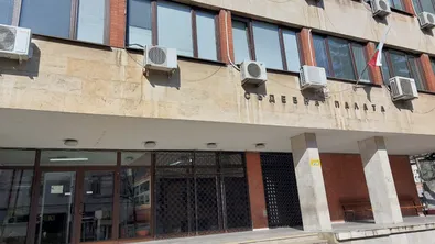 Рецидивист излезе от затвора и попадна отново в ареста за кражба на кола