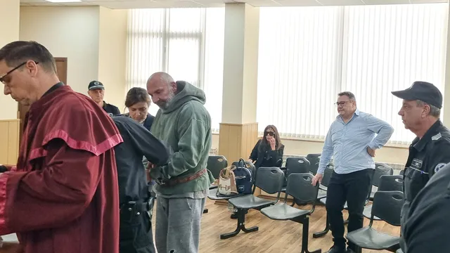Съдът в Пловдив решава дали да освободи обвинения за убийството на Илиян Филипов