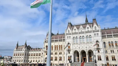 Унгария отменя закона срещу ЛГБТ+ общността от времето на Орбан
