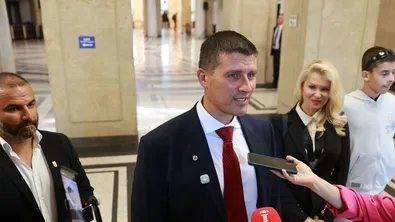 Ивелин Михайлов: Не ме издържа мама или любовницата, имам си фирма