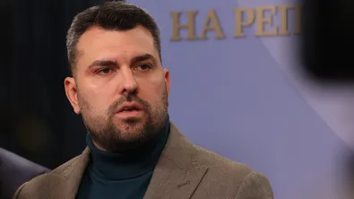 Георг Георгиев: Правителството заема безгръбначна позиция спрямо Русия
