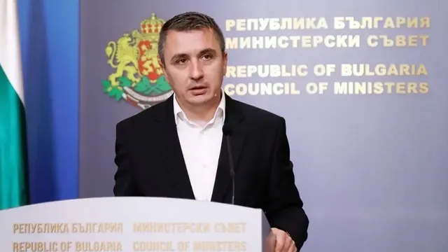 Александър Николов: Скъпият газ и дълговете на енергетиката поставят България пред тежка зима