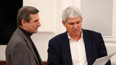 Започна срещата между синдикатите и финансовия министър за увеличението на доходите