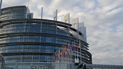 Европарламентът подготвя резолюция за руските удари в Черно море и нарушенията на въздушното пространство на ЕС