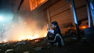Шестима туристи загинаха при пожар в морски курорт в Бангладеш